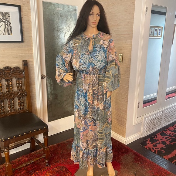 BNWT!! STUNNING FLORAL MISA LOS ANGELES MAXI DRESS BILLOWING SLEEVES BOHO - Picture 5 of 9